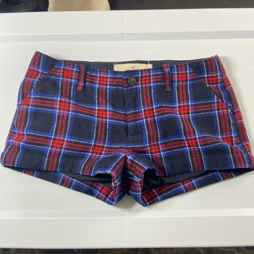Hollister Womens Red Blue Plaid Shorts Low Rise wool Blend Size 3/26